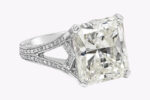 10.65 Carat Radiant Diamond Ring | Brilliant White | 18K Gold | High Jewellery Supremacy - Image 3