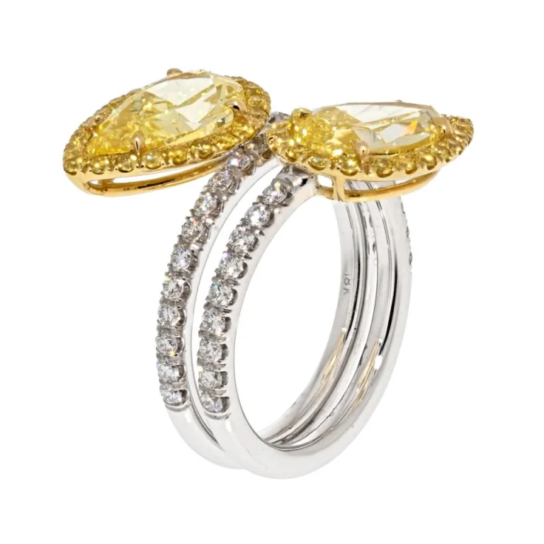 4.01 Carat Pear Diamond Ring | Fancy Yellow | 14K White Gold | Rare Fancy-Color Splendour