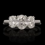 4 Carat Oval Diamond Ring | Brilliant White | 18K Gold | Modern Nobility | High Jewellery