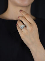 10.01 Carat Radiant Diamond Ring | Brilliant White | 18K Gold | Collector’s Grade Grandeur - Image 3