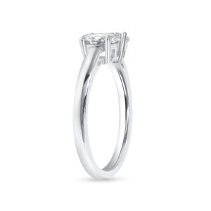 3 Carat Radiant Halo Diamond Ring | Brilliant White | 18K Gold | Effortless Elegance