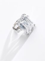 5 Carat Emerald-cut Statement | Type IIa | FL/IF | 14K White Gold - Image 2