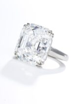 5 Carat Assher Cut Statement | Brilliant White | VS | 14K White Gold | Refined Grandeur - Image 4