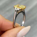 3 Carat Radiant Diamond Ring | Fancy Yellow | 14K White Gold | Rare Fancy-Color Splendour - Image 4