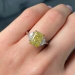 3 Carat Radiant Diamond Ring | Fancy Yellow | 14K White Gold | Rare Fancy-Color Splendour - Image 5