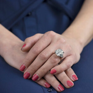 10.26 Carat Cushion Diamond Ring | Brilliant White | 18K Gold | Grand Palais Radiance