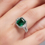 3 Carat Emerald Halo Diamond Ring | 18K Gold | Effortless Elegance - Image 6