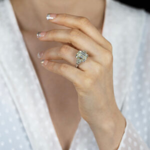 11 Carat Emerald Diamond Ring | 18K Gold | Grand Palais Radiance | Heirloom