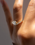 Pear Statement | Brilliant White | 14K White Gold | Classic Charm | High Jewellery - Image 2