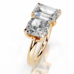 6 Carat Emerald-cut Toi Et Moi Diamond Ring | SI | 14K White Gold - Image 4