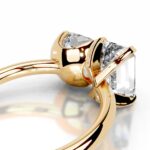6 Carat Emerald-cut Toi Et Moi Diamond Ring / H color | VS | 14K White Gold - Image 2