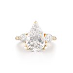 6 Carat Pear Statement | Brilliant White / F color | VVS | 14K White Gold