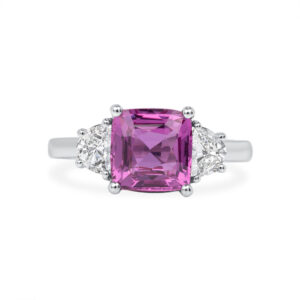 3 Carat Round Brilliant Statement | Royal Blue Sapphire | 18K Gold | Effortless Elegance