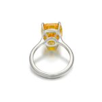 7 Carat Cushion Statement | Fancy Yellow | 14K White Gold | Rare Fancy-Color Splendour - Image 3