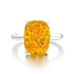 7 Carat Cushion Statement | Fancy Yellow | 14K White Gold | Rare Fancy-Color Splendour