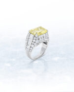 7 Carat Emerald-cut Statement | Fancy Yellow | 14K White Gold | A Crown-Worthy Fancy Rarity - Image 7