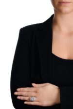 7 Carat Oval Statement | Brilliant White | VVS | 14K White Gold | Purity in Perfection - Image 4