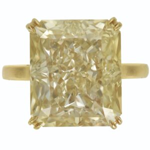 7 Carat Radiant Statement | Fancy Yellow | 14K White Gold | A Crown-Worthy Fancy Rarity