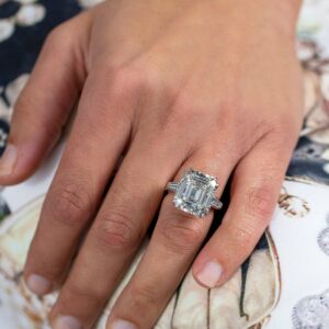 12.55 Carat Emerald Diamond Ring | 18K Gold | Iconic Presence