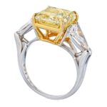 5 Carat Radiant Statement | Fancy Yellow | 14K White Gold | A Crown-Worthy Fancy Rarity - Image 2
