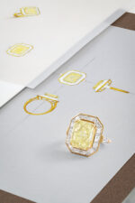 8 Carat Radiant Statement | Fancy Yellow | 14K White Gold | Colour-Collector’s Treasure - Image 2