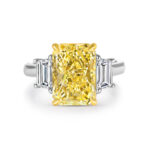 4 Carat Radiant Diamond Ring | Fancy Yellow | SI | 18K Gold | A Crown-Worthy Fancy Rarity - Image 4