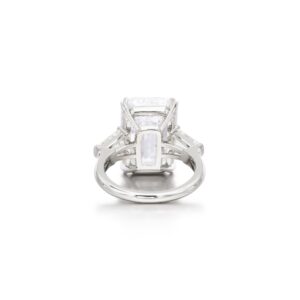 9 Carat Emerald-cut Statement | Type IIa | FL/IF | 14K White Gold