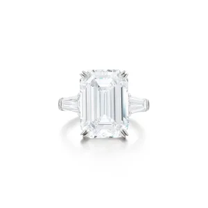 9 Carat Emerald-cut Statement / J color | VS | 14K White Gold