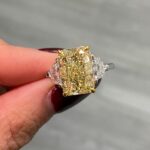 5 Carat Radiant Diamond Ring | Fancy Yellow | 14K White Gold | Colour-Collector’s Treasure - Image 2