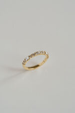 Round Brilliant Band | Brilliant White | 14K White Gold | Graceful Brilliance