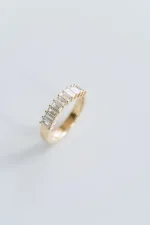 Round Brilliant Band | Brilliant White | 14K White Gold | Elegant Sparkle | Signature