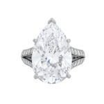 13.4 Carat Pear Statement | Type IIa | Brilliant White / D color | FL/IF | 18K Gold