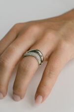 Round Brilliant Band | Mixed / Other | 14K White Gold | Refined Light | High Jewellery - Image 5