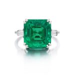 Emerald Statement | 14K White Gold | Refined Light | Signature
