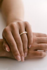 Emerald Band | FL | 14K White Gold | Classic Charm | High Jewellery - Image 5