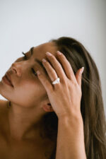 Emerald Statement | 14K White Gold | Pure Sophistication | Signature - Image 2