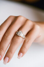 Emerald Statement | 14K White Gold | Pure Sophistication | Signature - Image 4