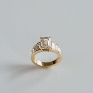 Emerald Statement | 14K White Gold | Pure Sophistication | Signature