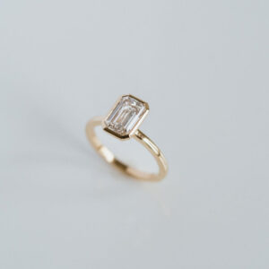 1.5 Carat Emerald-cut Statement | 14K White Gold | Elegant Sparkle | Signature