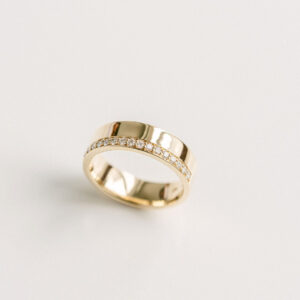 Round Brilliant Band | Brilliant White | 14K White Gold | Graceful Brilliance | Heirloom