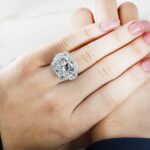 20.03 Carat Radiant Diamond Ring | Brilliant White | 18K Gold | Grand Palais Radiance - Image 5