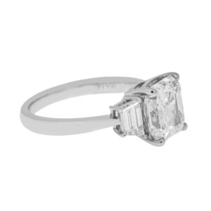 3.21 Carat Cushion Diamond Ring | Brilliant White | 18K Gold | A Classic Statement