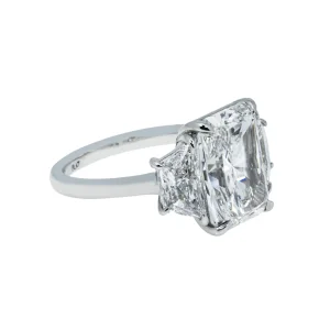 5.02 Carat Radiant Diamond Ring | Brilliant White | 18K Gold | Signature Sophistication