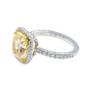 5.1 Carat Cushion Statement | Fancy Yellow | 18K Gold | Rare Fancy-Color Splendour