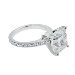 6.85 Carat Cushion Diamond Ring | Brilliant White | 18K Gold | Refined Grandeur