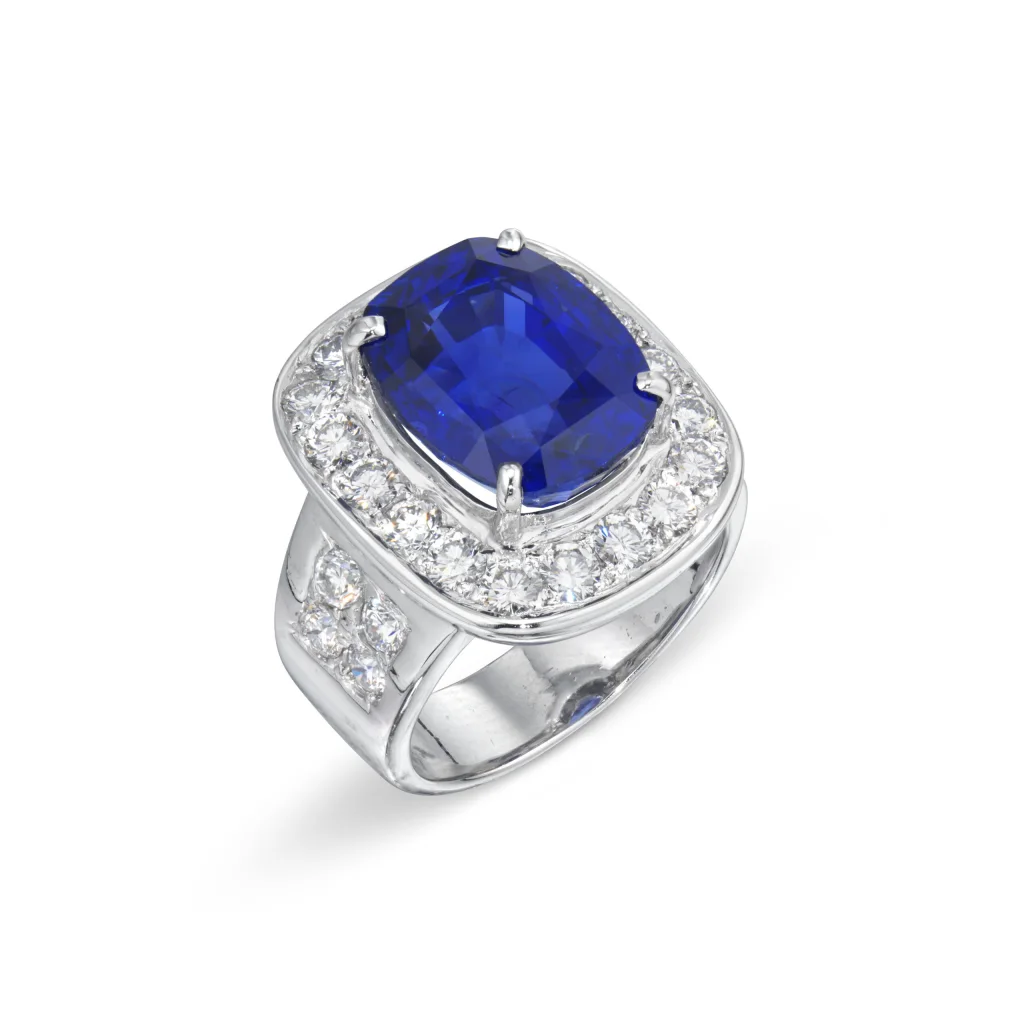 Round Brilliant Statement | Royal Blue Sapphire | 14K White Gold | Elegant Sparkle