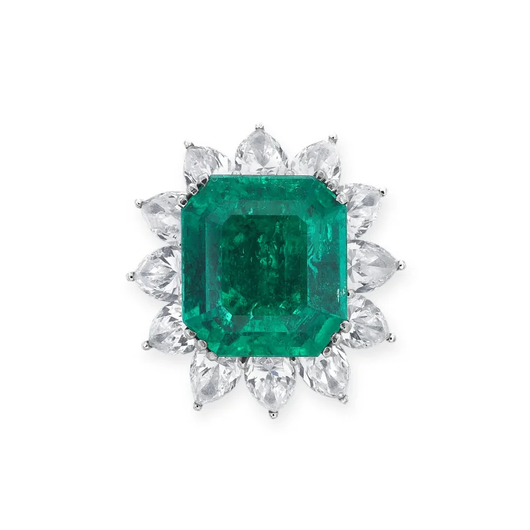 9.01 Carat Emerald-cut Statement | 18K Gold | Refined Grandeur | Signature