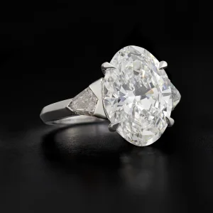 7 Carat Oval Statement | Brilliant White / F color | VVS | 14K White Gold