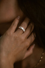 Oval Band | Brilliant White | 14K White Gold | Refined Light | Heirloom - Image 2