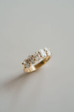 Oval Band | Brilliant White | 14K White Gold | Refined Light | Heirloom - Image 3